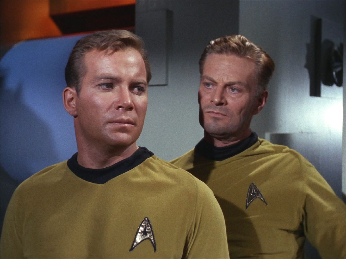Finney svou smrt zinscenoval, aby se pomstil Kirkovi za dávnou domnělou křivdu. Nechce ho zastřelit, chce ho zasáhnout tam, kde to nejvíc bolí: zničí Enterprise.