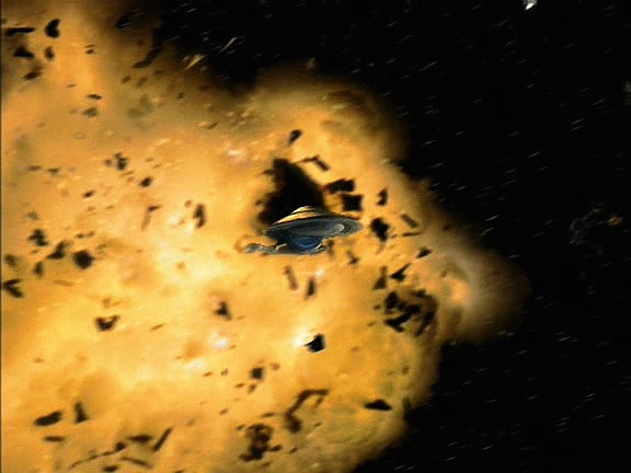 Koule náhle exploduje zevnitř a z trosek vylétá Voyager, který se nechal zajmout.