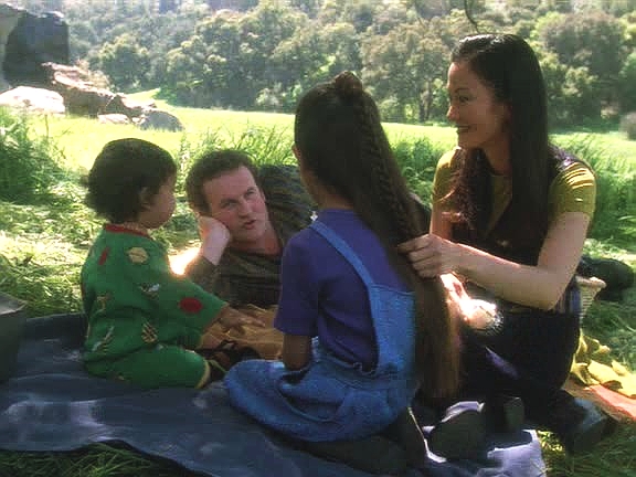 O'Brienovic rodina je po dlouhých měsících zase spolu a vyrazila si na piknik na planetě Golana.