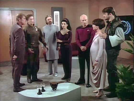Všichni zúčastnění jsou přeneseni na Enterprise. Okona si chce vzít Yanar za manželku a ona s tím zprvu souhlasí. Teď teprve vychází najevo pozadí celé záležitosti.