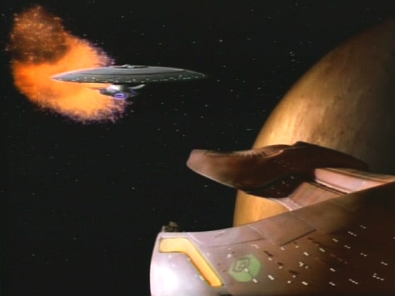 Enterprise poškodili Ferengové a má velmi slabé štíty. Obě lodi vypracují smělý plán: Enterprise střílí na Hathaway a "zničí" ji. Ta využila dvou vteřin warpu a zmizela.