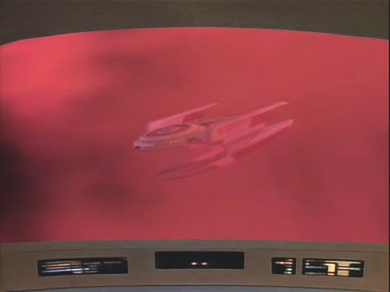 Enterprise přiletěla na pomoc vědecké lodi USS Yosemite, která je lapená v proudu plasmy dvojhvězdy. Posílený transportér zvládne transport výsadku po jednom.