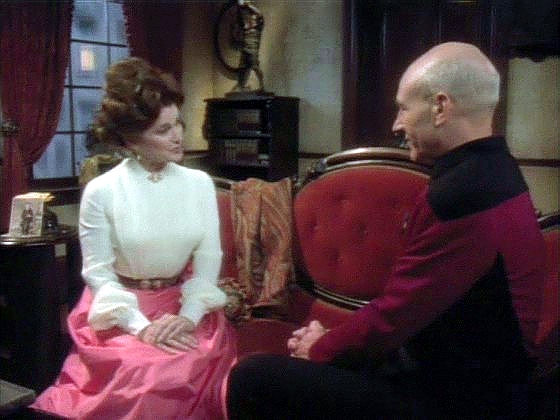 Kapitán naléhá na hraběnku, aby profesora přesvědčila, aby vrátil kódy k ovládání lodi. Jakoby náhodou jí prozradí, co je třeba udělat, aby se dostala ze simulátoru.