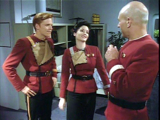 Kapitán Q sdělí, že dnes je už jiný, jednal by uvážlivěji. Q mu dá druhou šanci zachovat se jinak a zachránit si život. Picard se náhle ocitá se svými přáteli Coreym a Martou.