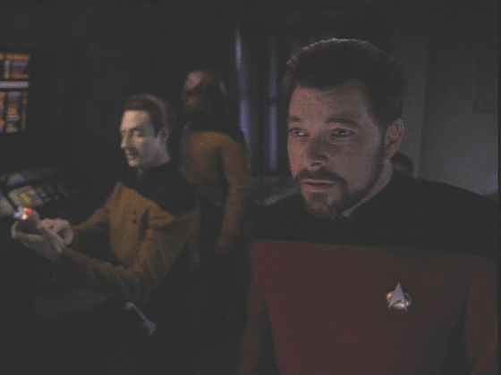 Komandér Riker se s výsadkovým týmem vrací na základnu na Nervale IV, jejíž evakuaci před osmi lety řídil, aby získali data z počítače, která tehdy vědci nestačili vzít s sebou.