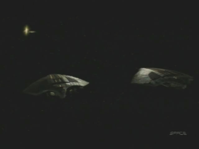 Enterprise pronásledují rychlejší lodě Mazaritů.