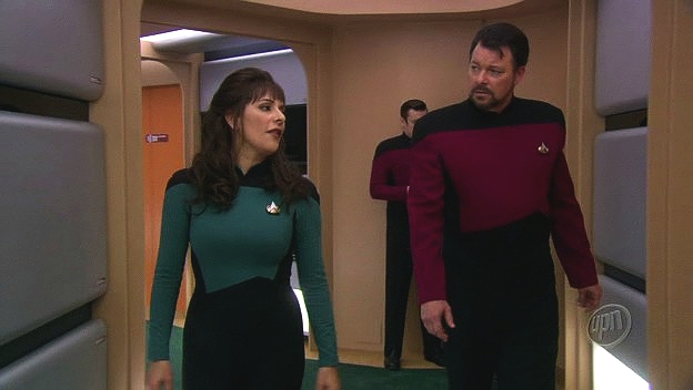 Rok 2370: Komandér Riker řeší dilema: svěřit kapitánu Picardovi pravdu o Pegasu nebo poslechnout rozkaz admirála Pressmana a mlčet? Deanna mu radí, aby se inspiroval v minulosti.