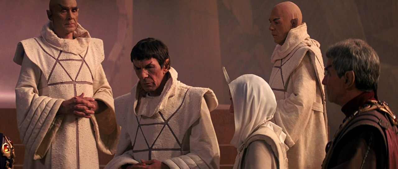 Spock, jemuž byla navrácena jeho katra