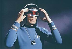 Spock se připravuje na myšlenkové spojení s Kollosem