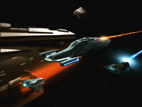 Když se Voyager střetne s loděmi Culluha, má u sebe hologramy tří talaxianských lodí, které na sebe poutají část kazonské palby.