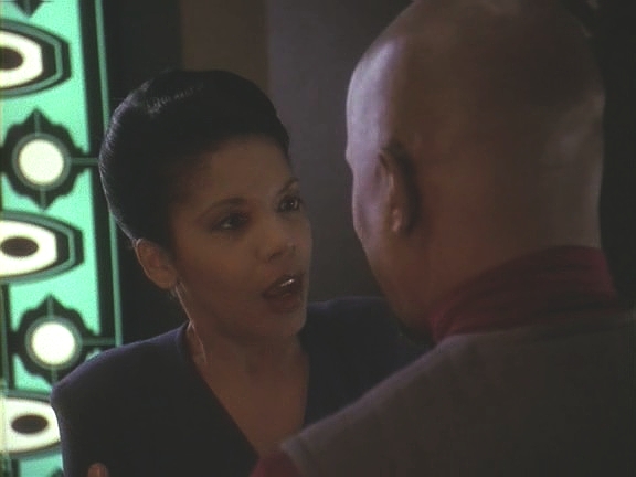 S Kasidy se sotva pozdraví a ihned s ní odlétá na Bajor. Věří, že rozluštil, kde B'hala leží, a že ji objeví.