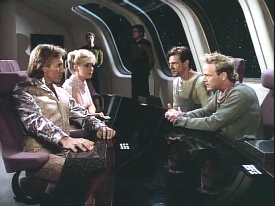 Když Ornarané a Brekkiané kapitána Picarda informují o situaci, dozvídá se, že na Enterprise možná zavlekl smrtelnou nákazu.