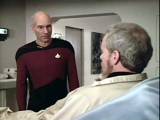 V jednom z okamžiků, kdy je při vědomí, žádá Paul Manheim kapitána Picarda, aby se postaral o Jenice.