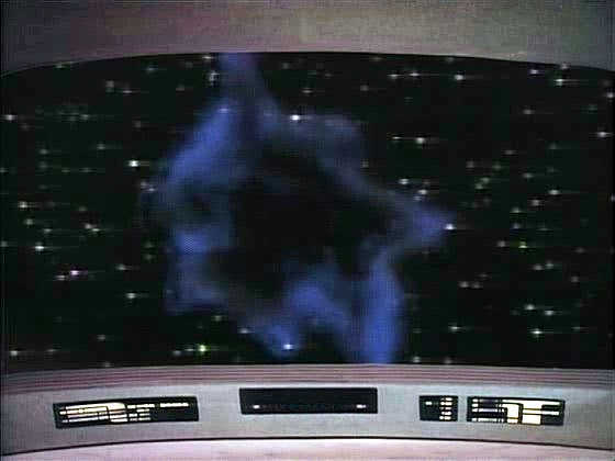 Enterprise objevila něco jako díru do vesmíru. Lodní senzory v ní neobjevily hmotu ani energii.