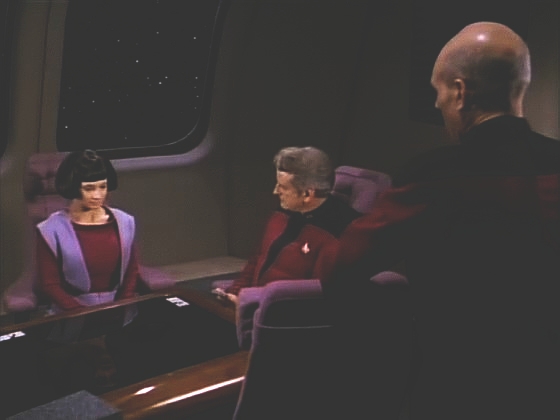 Admirál Haftel z výzkumné sekce Flotily nevěří, že by Dat mohl Lal dobře vést, a požaduje, aby šla s ním do pobočky Daystromova institutu. Lal však rozhodně odmítá.