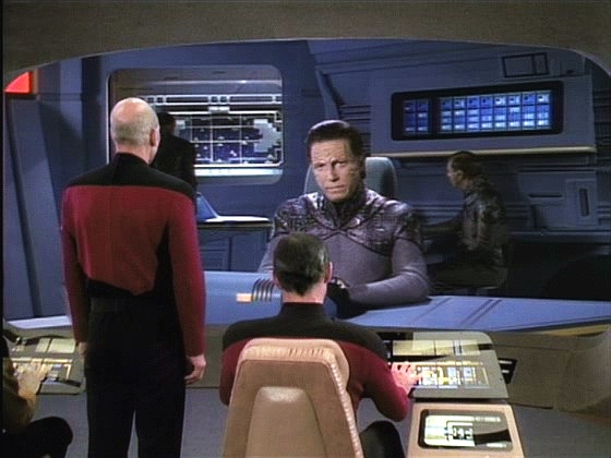Enterprise míří k Zalkonu, Johnově domovské planetě, ale zastaví ji zalkonská loď tvrdící, že John je uprchlý velmi nebezpečný vězeň, a požaduje jeho vydání.