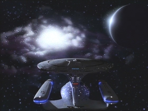 Po několika okamžicích se Enterprise vynoří do normálního prostoru u středu galaxie.