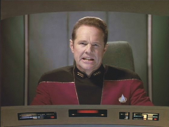 Picard sděluje admirálovi, že loď byla prázdná. Admirál jim lhal, spolupracoval s Cardassiany (odtud cardassijská viróza) a cílem celé akce bylo najít Ortu a zničit ho.