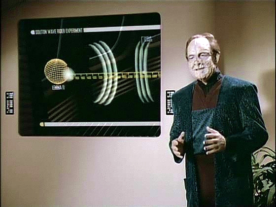 Enterprise zatím asistuje při testu solitonové vlny, vynálezu dr. Ja'Dara. Bude sledovat vlnu a loď na ní plující k planetě v blízké hvězdné soustavě.