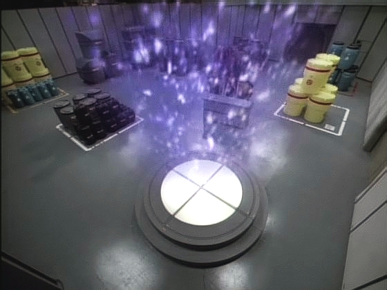 Troi přiznává, že jsou trestanci ze soustavy Ux-Mal, kteří chtějí Enterprise použít k úniku, a O'Brien na loď transportuje více než dvě stě těchto energetických bytostí.
