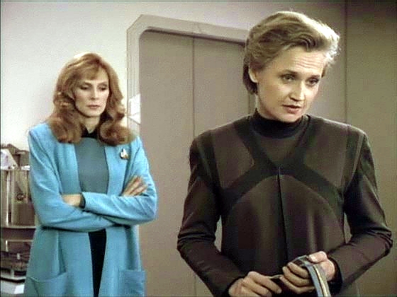 Dr. Russellová přes odmítavý postoj Beverly informovala Worfa o možnosti, i když velice riskantní, že by se mohl úplně uzdravit.