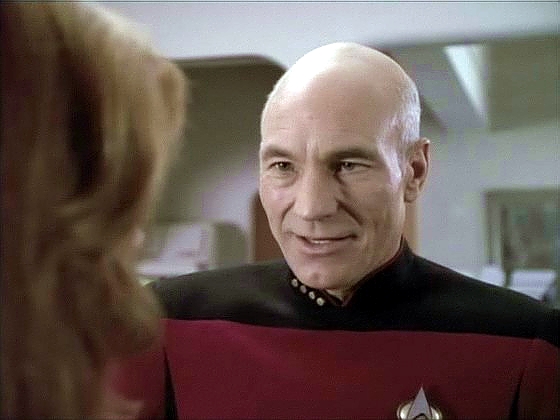 Kapitán přesvědčuje Beverly, aby s návrhem dr. Russellové souhlasila. Klingoni neumějí přijmout porážku, ale o riskování vědí všechno. Pro Worfa je to jediná alternativa k sebevraždě.