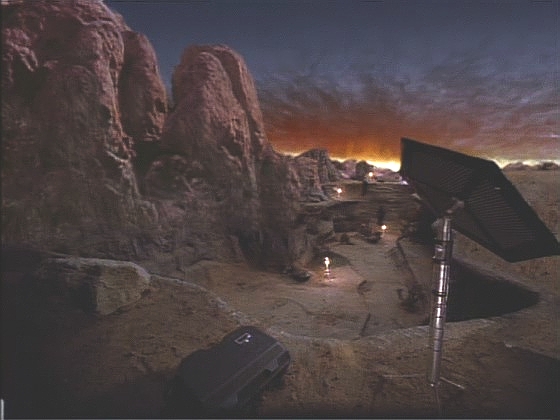 Enterprise spěchá na Bersallis III, kde osazenstvo základny a kolonisty ohrožuje mimořádně silná ohnivá bouře. Nella má nápad, jak evakuaci zaštítit termálními deflektory.