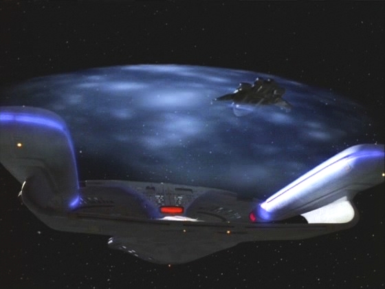 Makisté připravují ofenzívu. Ro s Kalitou nalákají Enterprise do oblasti, kde se mohou ukrýt, a s pomocí kapitána Picarda úspěšně proletí štíty a ukradnou lékařské zásoby.