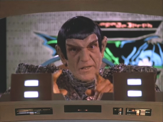V přítomnosti se flotila vedená Enterprise setkala s Romulany. Tomalak je ochoten dovolit jediné Enterprise vstup do Neutrální zóny, aby prozkoumala soustavu Devron.