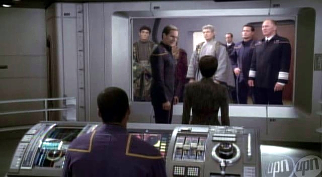 Vše je odčiněno. Archer a zejména T'Pol úspěšně obhajují misi Enterprise před velením Hvězdné flotily a vulkanskými poradci.