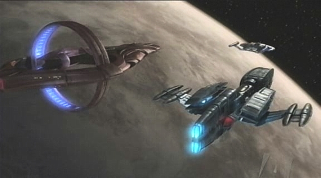 Enterprise odlétá a na orbitě zůstávají vulkanská a andorianská loď bok po boku jako naděje na pokračující jednání.