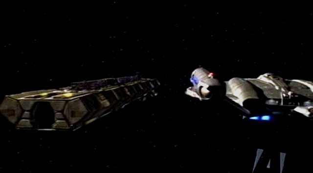 Mise k planetě plné sopek zavede Enterprise poblíž nákladní lodi Mayweatherových, Horizonu, a Travis toho využije k několikadenní návštěvě.