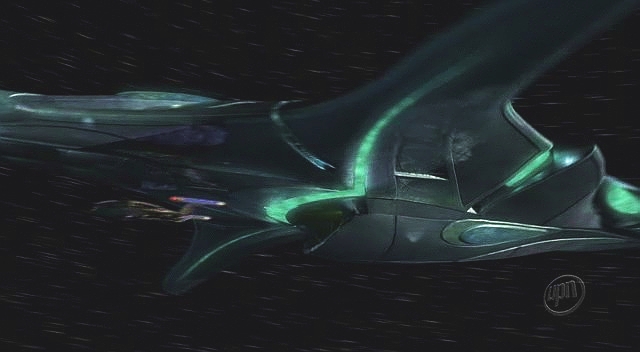 Vodni Xindi ještě jednou pomohou, naloží Enterprise s její posádkou zdrcenou kapitánovou smrtí a za několik hodin ji dopraví do Sluneční soustavy.