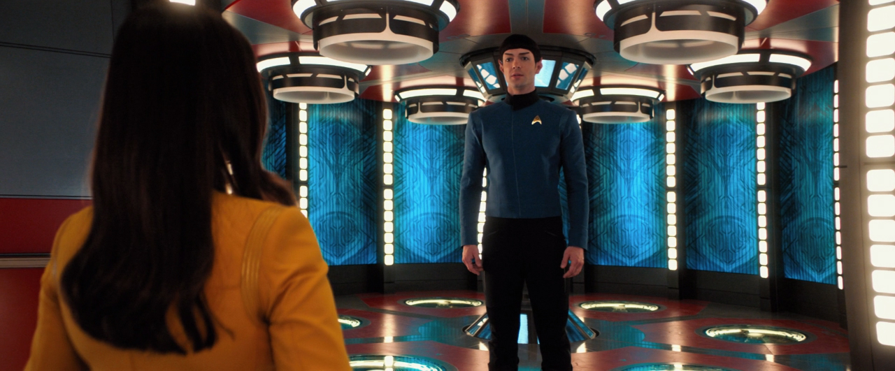 Spock je přidělen na Enterprise, kde jej po transportu přivítá první důstojník.