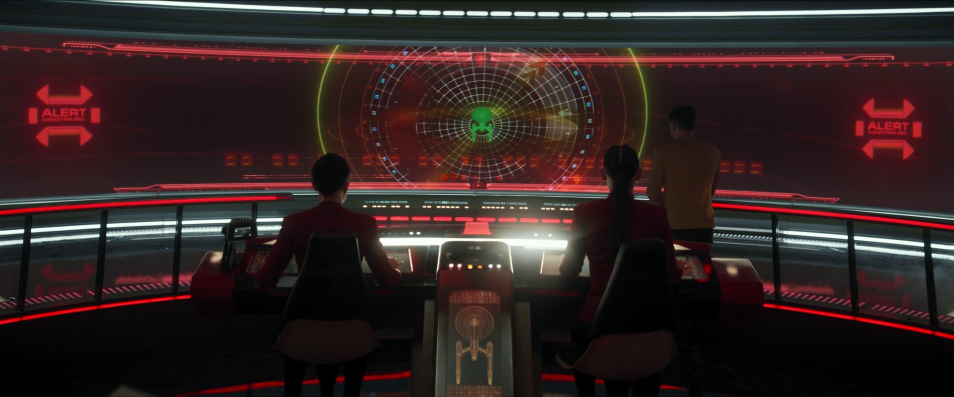 USS Enterprise má jedinou šanci, skrýt se v plynném obalu blízkého hnědého trpaslíka i za cenu poškození některých palub. Situaci komplikuje, že hvězda navíc obíhá kolem černé díry.