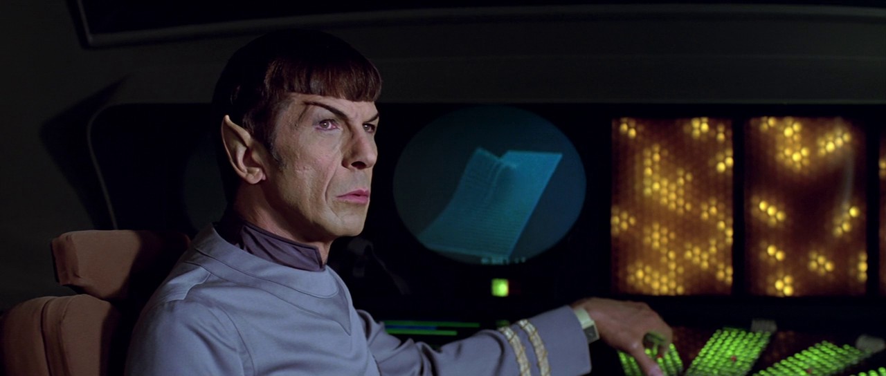 Po příletu na Enterprise se Spock ihned ujímá funkce vědeckého důstojníka