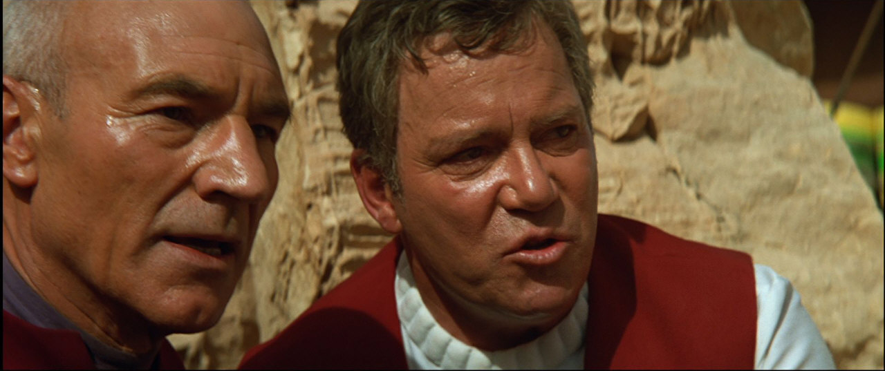 Picard a Kirk zpátky ve skutečnosti na Veridianu přemýšlí, jak se dostat k Soranově střele