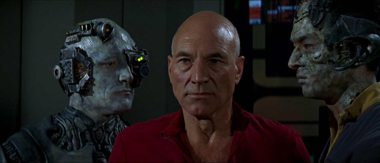 Picard je rozhodnut zachránit Data.